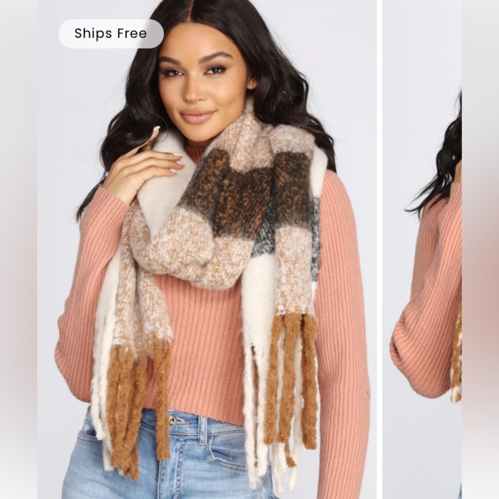 NWOT!  Plaid Fringe Over-Sized Scarf 🧣